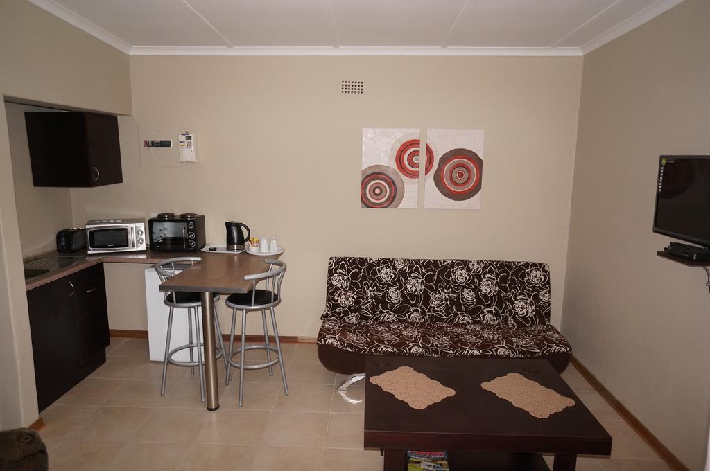 Mckala Guesthouse Кімберлі Номер фото